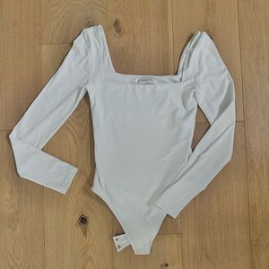 White Aritzia Babaton Body Suit